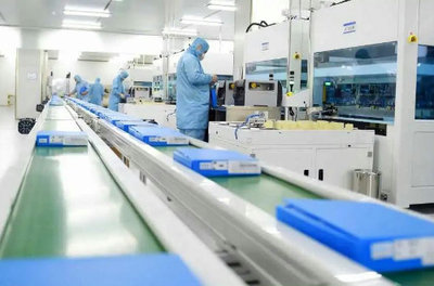 光伏产品畅销国内外，为全球能源转型注入强劲动力